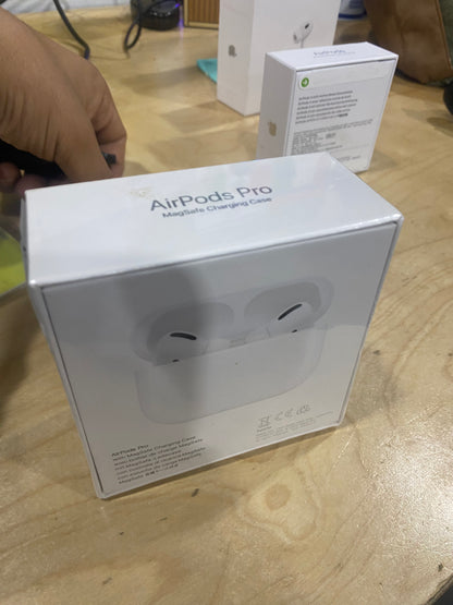 apple airpods 1st gen pro [refurbished]